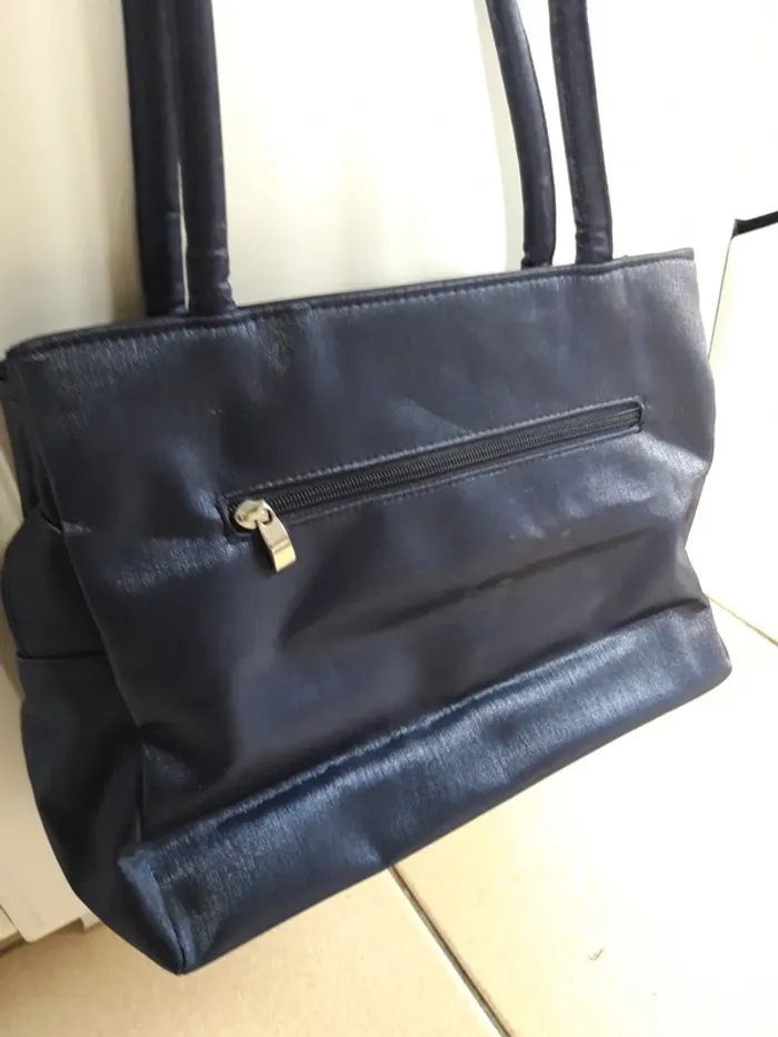 Joli sac porté épaule nilon irisé - photo numéro 4