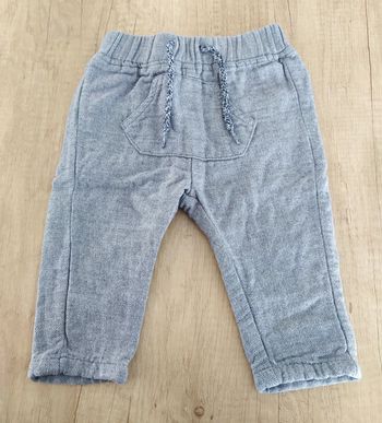 Pantalon confortable gris chiné garçon taille 6 mois Kiabi