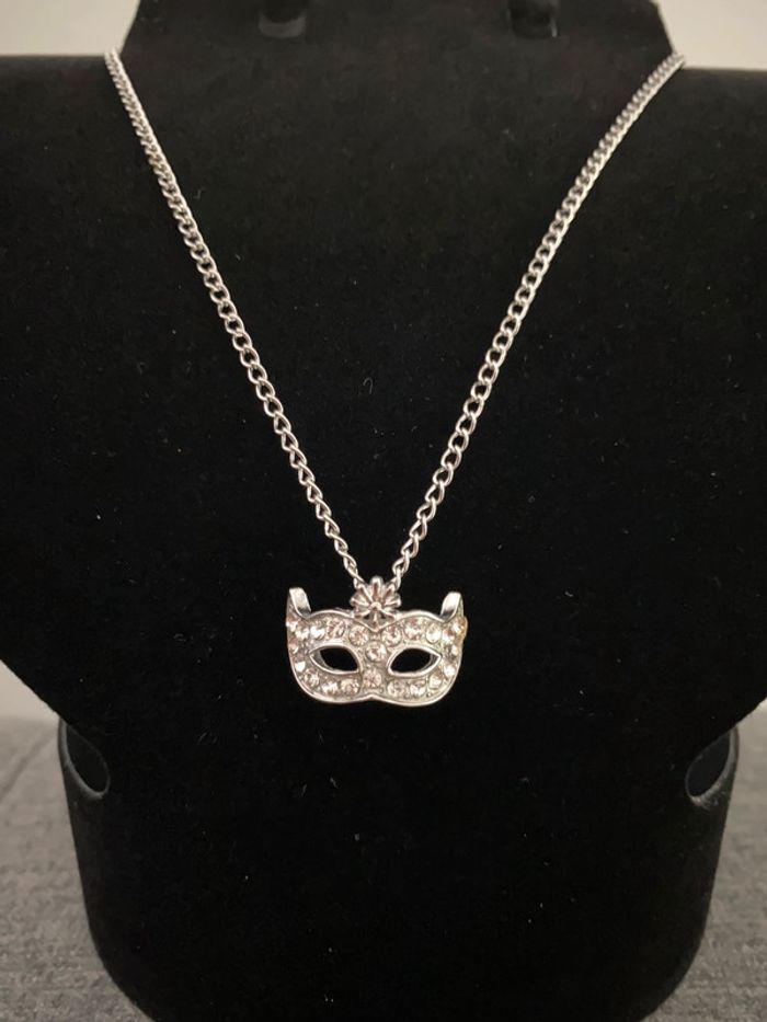 Collier masque - photo numéro 2