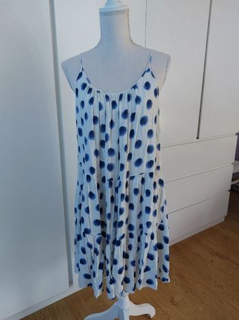 Joli robe bretelles à pois