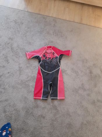 Combinaison de plongee