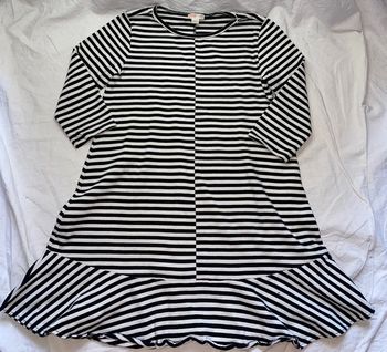 robe J crew  8 ans  valeur 95 euros