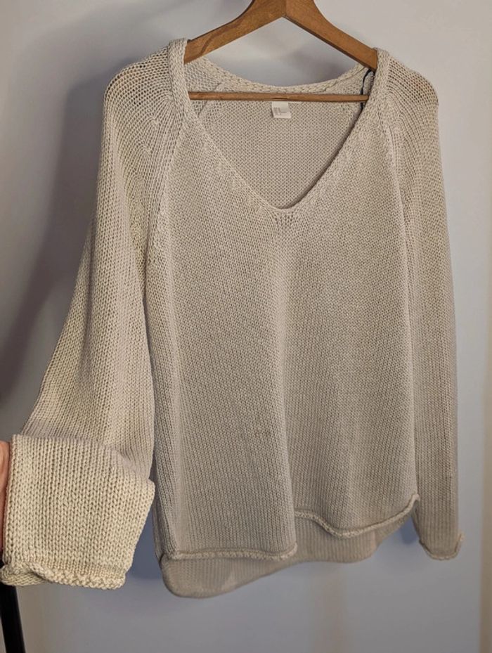 Pull col v beige