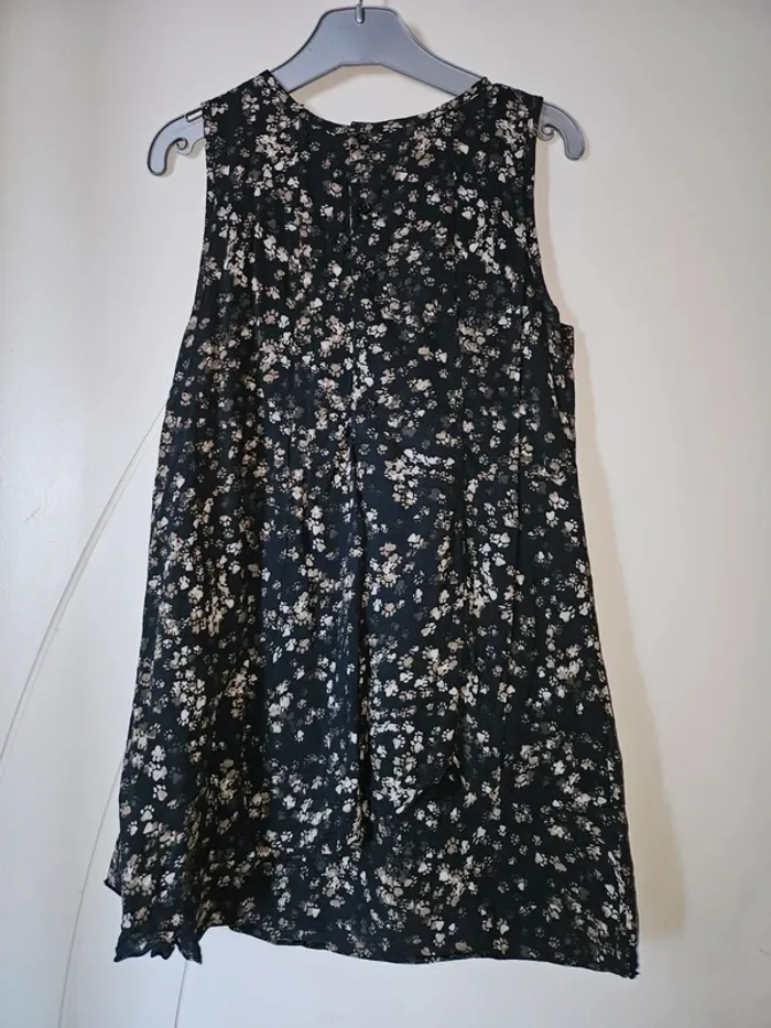 Robe noire Ikks 8/10 ans - photo numéro 2