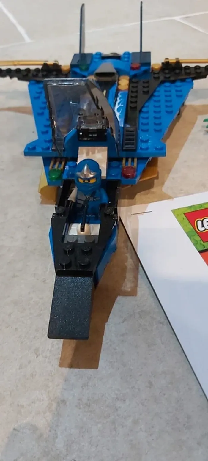 LEGO Ninjago Tempête Fighter Jay 9442 - photo numéro 4