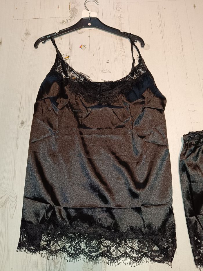 Ensemble satiné - photo numéro 3