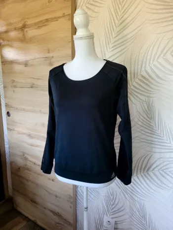 Pull femme taille S noir avec brillant sur bras Adidas