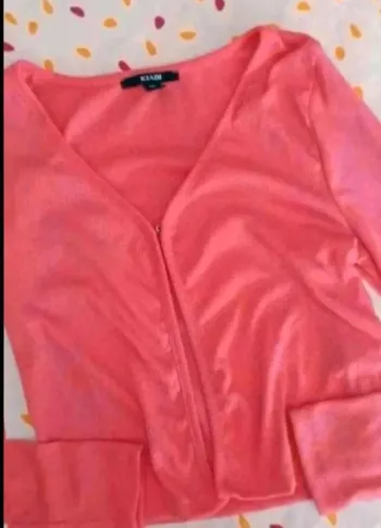 Gilet  kiabi  xxs  très bon  état