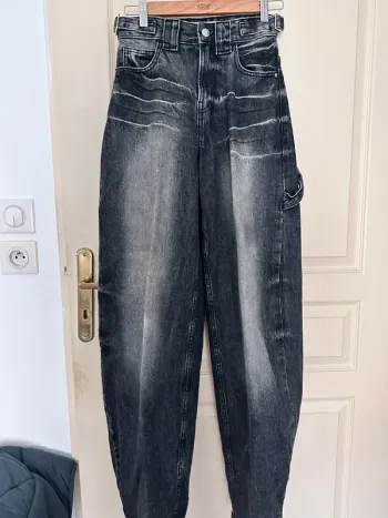 Jean noir délavé Bershka