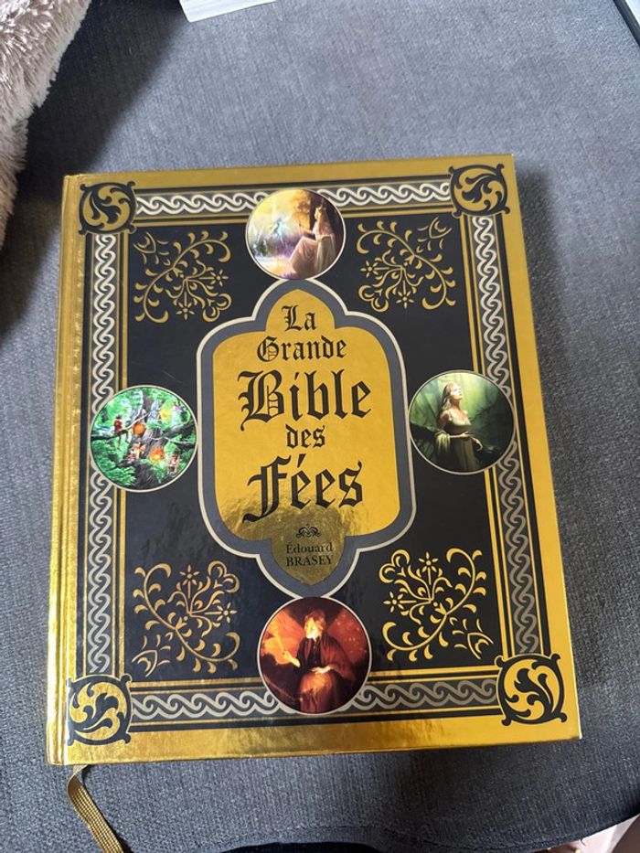 La grande bible des fées