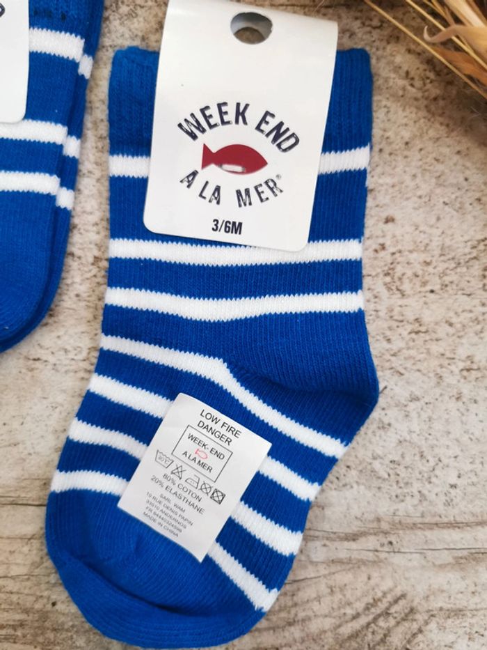 🌺Lot 2 paires de très jolies chaussettes Weekend à la mer bleu blanc Rayé marin 3/6mois mixte - photo numéro 3