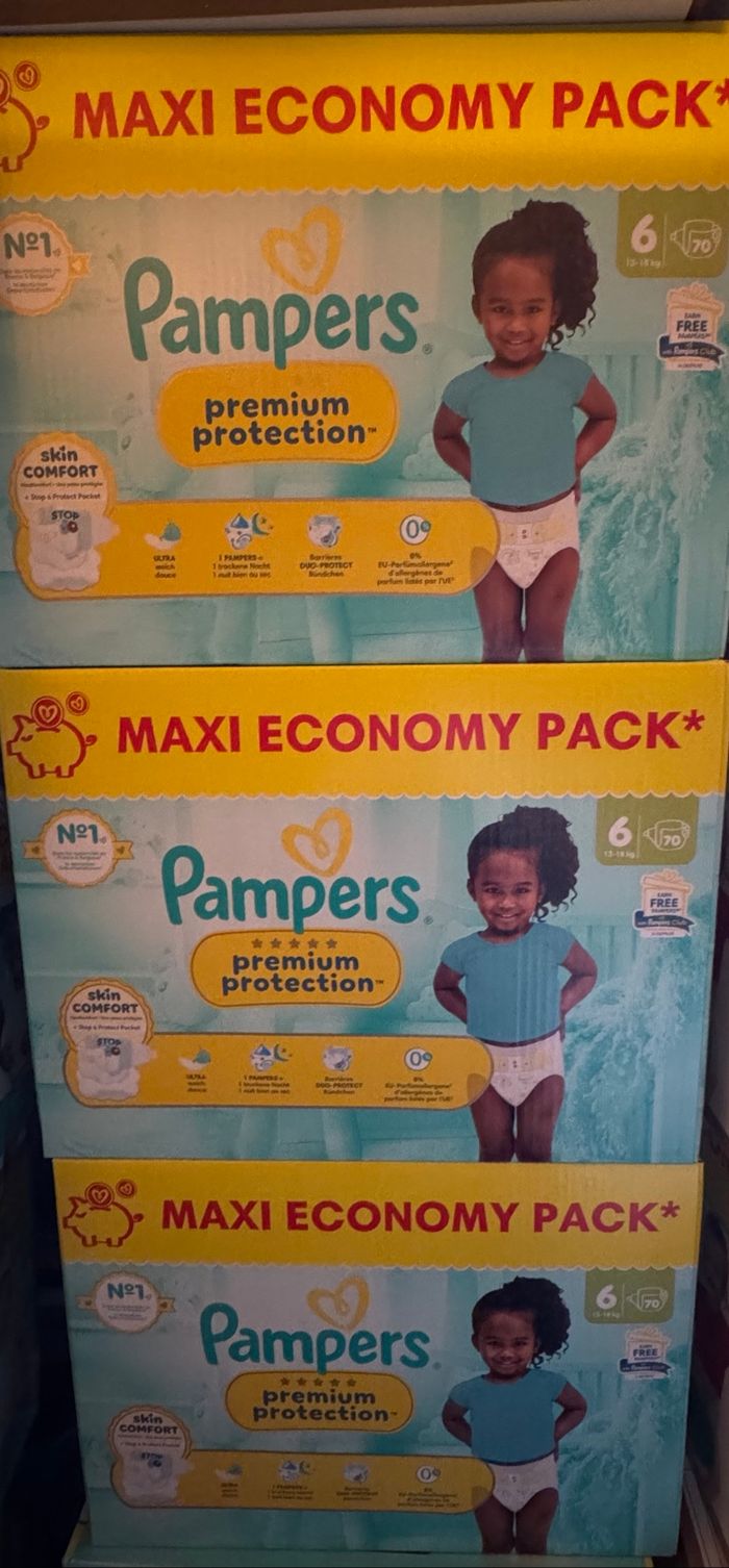 Lot de 210 couches pampers premium - taille 6 - 13 à 18 kg - neuf