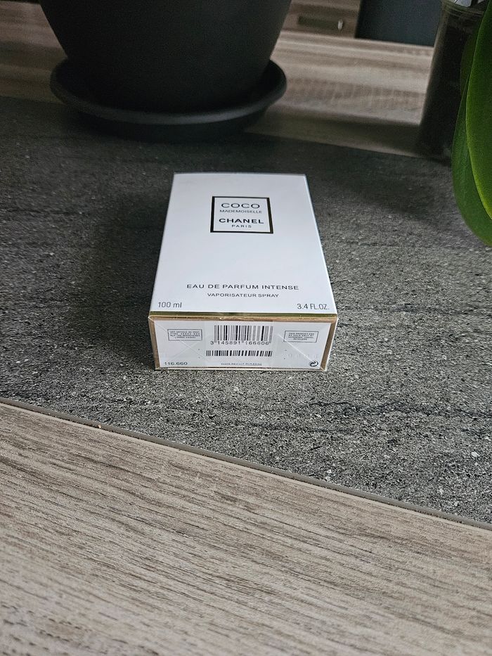 Parfum femme - photo numéro 3