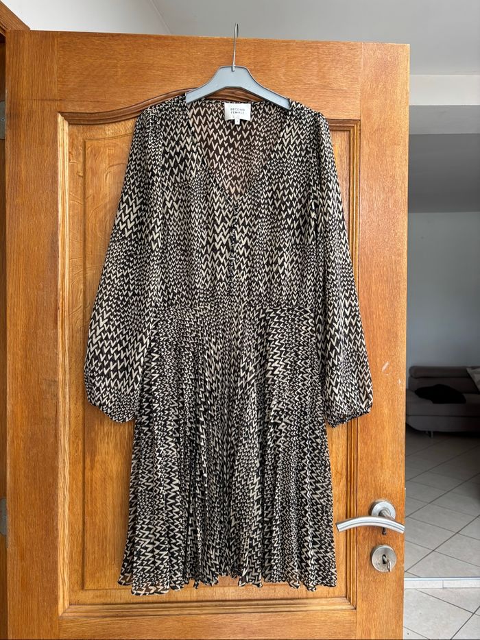 Robe Second Female T.36