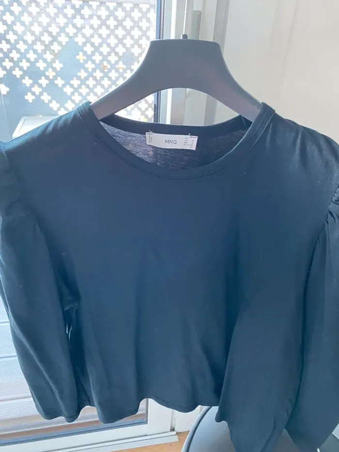 Tee shirt Mango état neuf