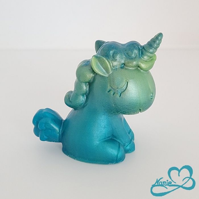 Petite licorne en résine bleue verte !! 🦄
