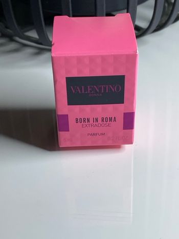 Miniature Valentino