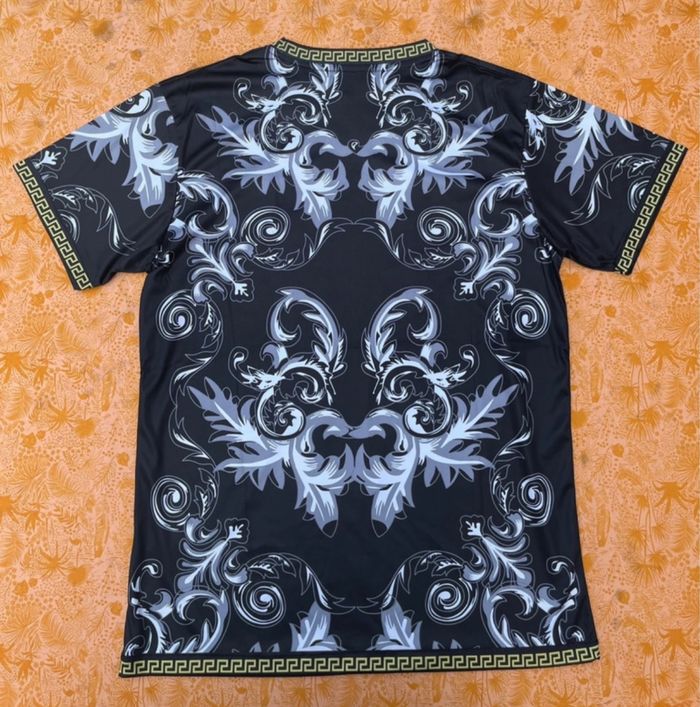 Maillot puma X Versace - photo numéro 3