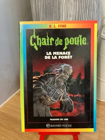 Livre de poche fantastique / horreur Chair de Poule : La menace de la forêt