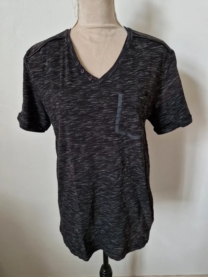 Tee shirt noir chiné poche, boutons, homme gemo taille L