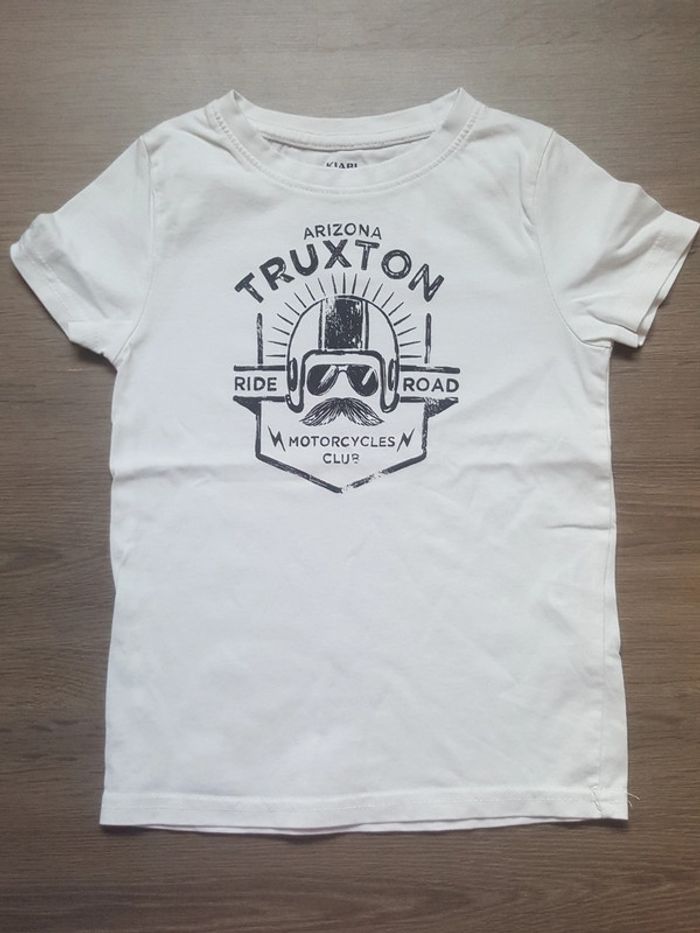 T-shirt manches courtes taille 4 ans