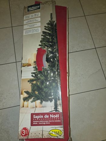 Sapin artificiel 180 cm 550 branches