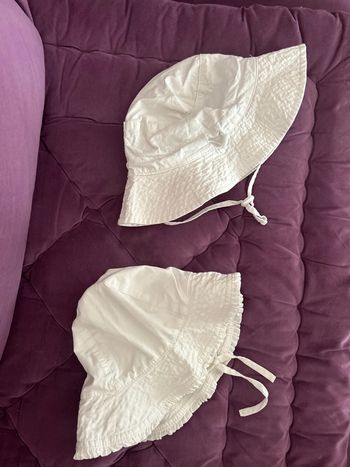 Lot de deux chapeaux fille