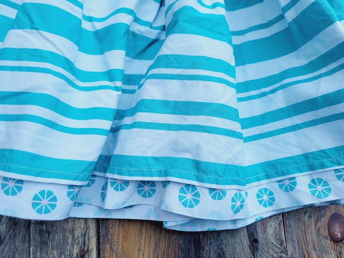 Magnifique jupe réversible 🏵 Okaïdi, tons bleu turquoise/vert, 12 ans - photo numéro 5