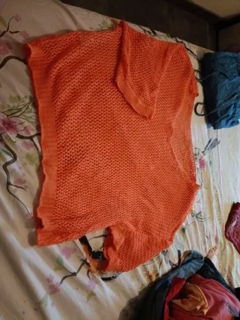 Pull orange résille L