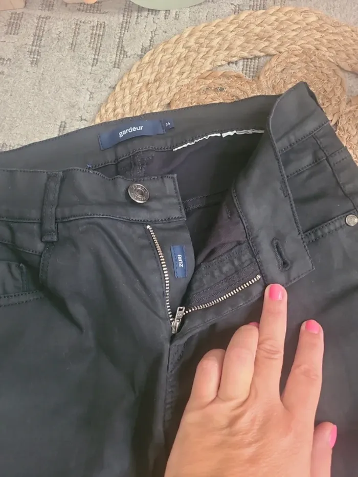 Pantalon noir simili cuir _ taille 34/XS - photo numéro 2