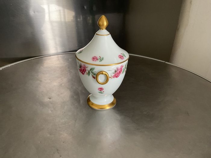 Bonbonnière porcelaine Giraud Limoges - photo numéro 2
