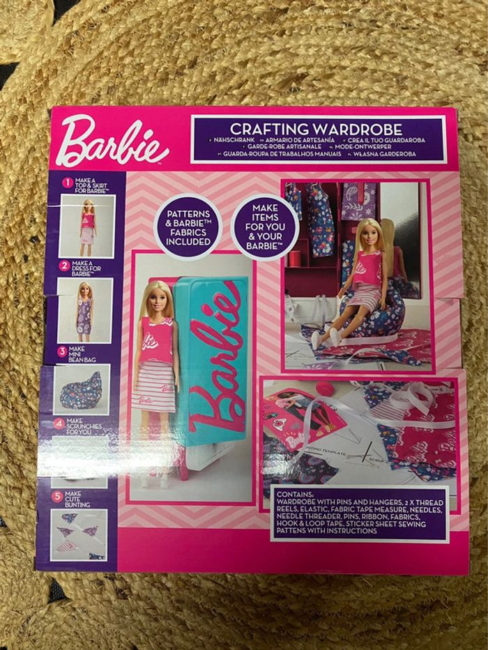 Barbie et son dressing - photo numéro 2
