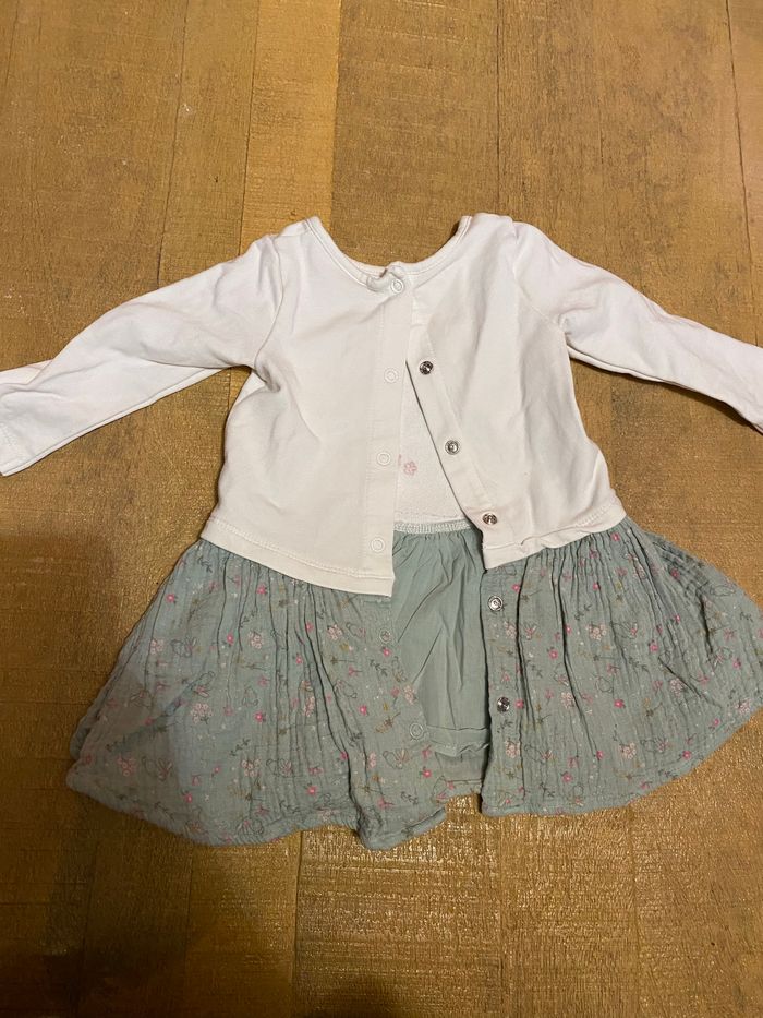 Robe 6 mois - photo numéro 2