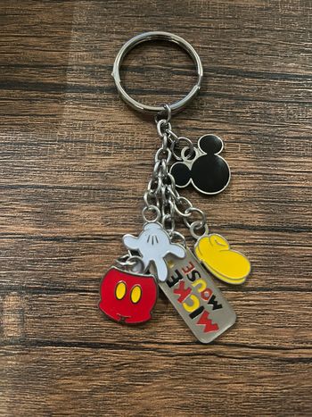 Porte clés disney mickey