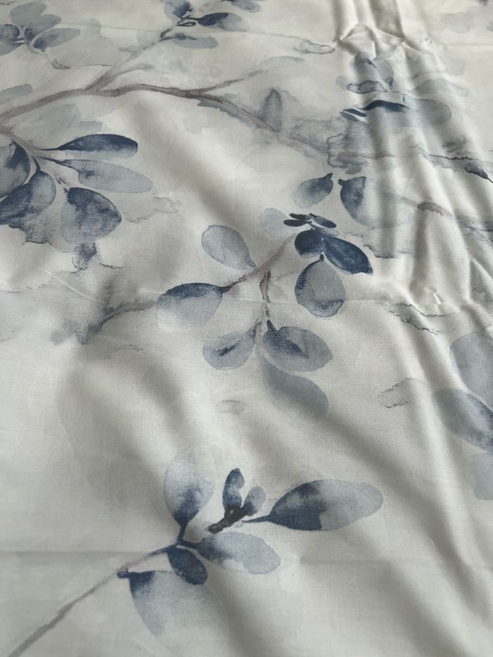 Housse de couette Guy Laroche 240x220 et deux taies d’oreillers 65x65 cm neuf avec étiquette - photo numéro 7