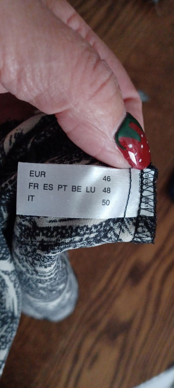 Très jolie robe femme T 48 - photo numéro 8