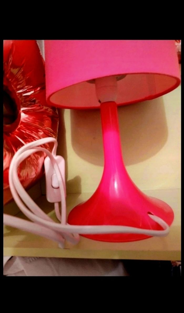 Lampe de Chevet rose comme neuve - photo numéro 3