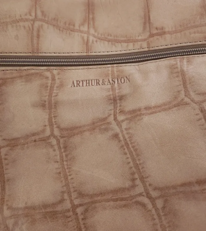 sac en cuir Arthur & Aston neuf en cuir de vachette porté main ou epaule en cuir de vachette camel - photo numéro 6
