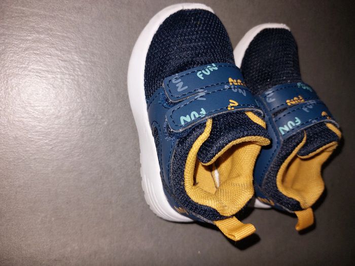 Chaussures / In extenso / Taille 19 - photo numéro 3