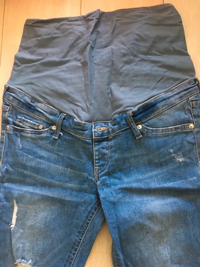 Jean de grossesse bleu coupe  7-8 T.40 H&M - photo numéro 2