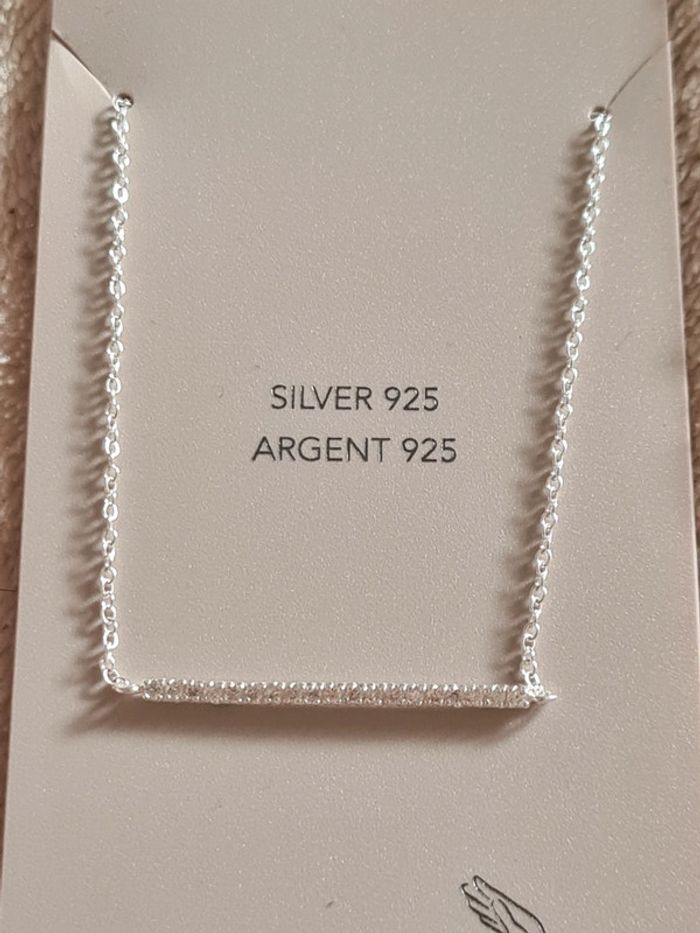 Bracelet en argent avec barrette strassée