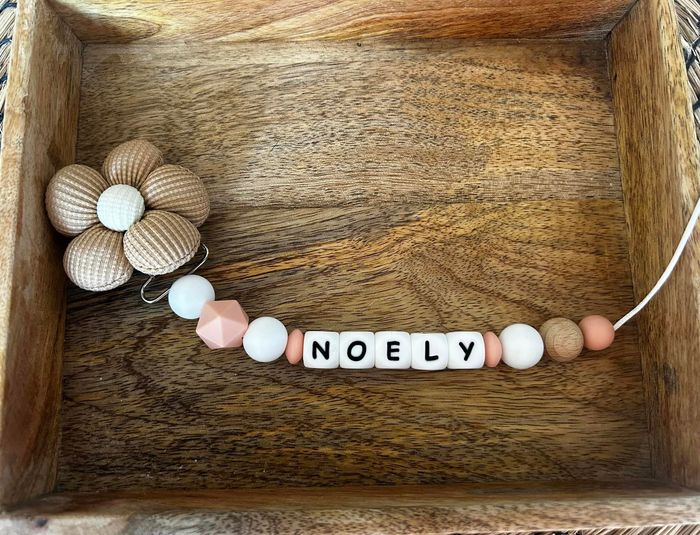 Attache tétine personnalisé - photo numéro 3