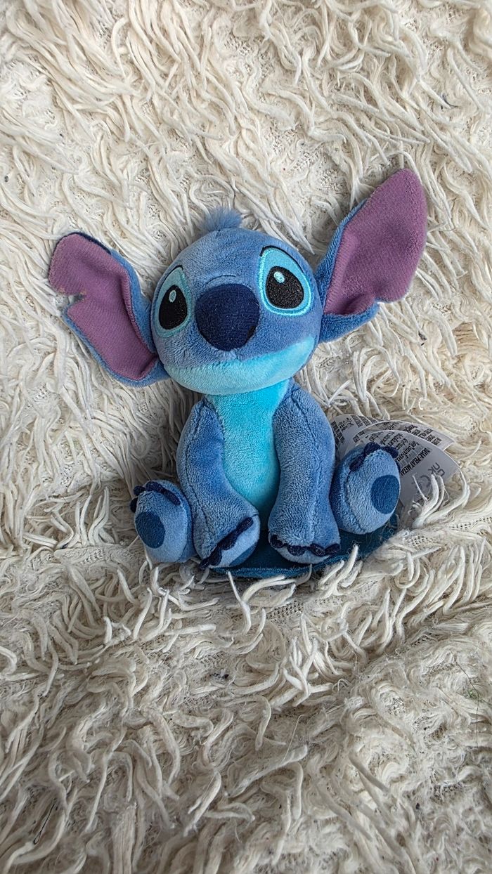 Peluche d'épaule disney aimanté stitch disneyland paris - disney store