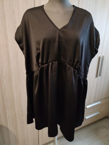 Blouse ample sans manches taille 48