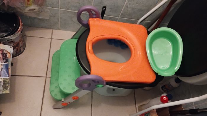 Réducteur toilette  pliable - photo numéro 2