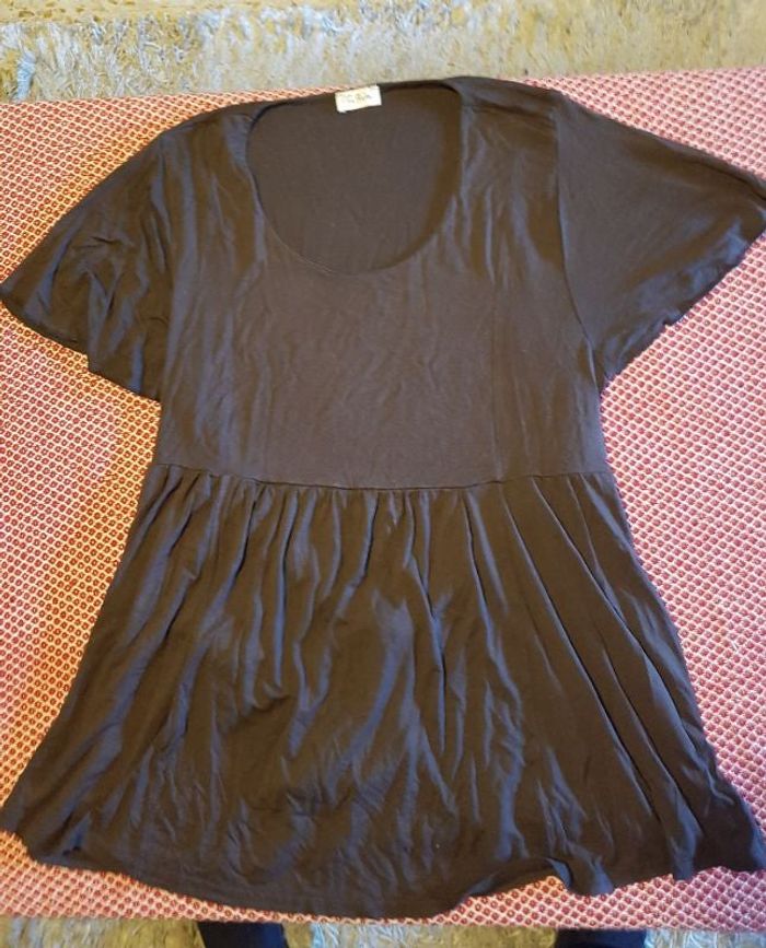 Tunique femme manche courte marron taille 46. Più forte