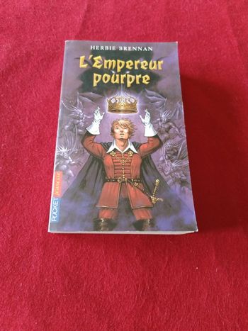 L'empereur pourpre " Herbie Brennan " Pocket jeunesse