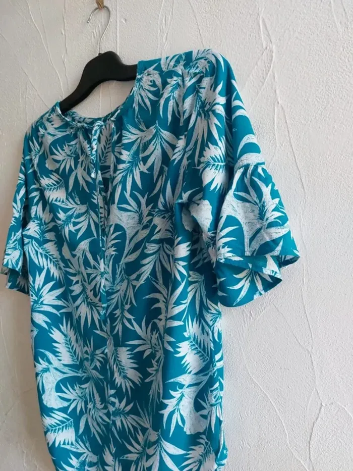 Blouse motif feuillage bleu et blanc Taille 38 - photo numéro 4