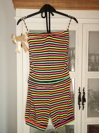 Combi short rayé multicolore très bon etat