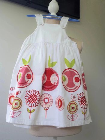 12 € Belle robe Vertbaudet 6 ans
